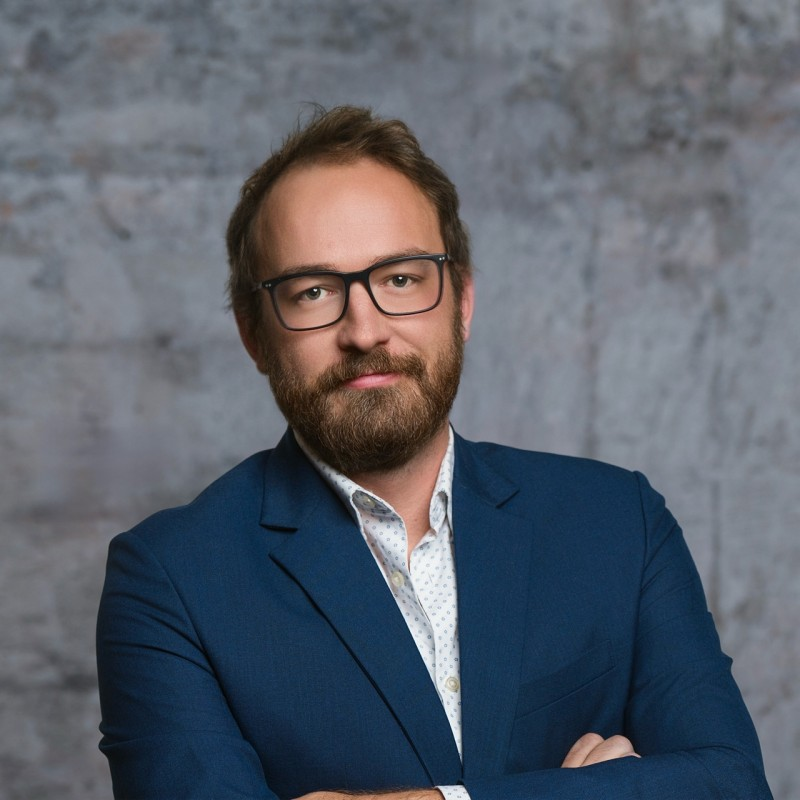 Peter Day headshot